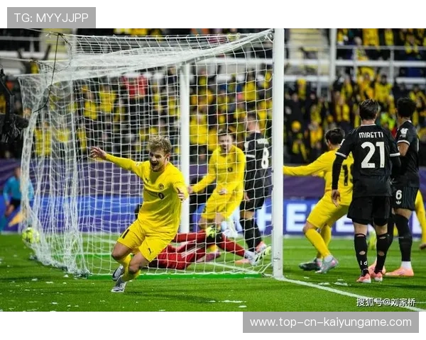 尤文前场围攻不断，麦肯尼凌空扫射成功